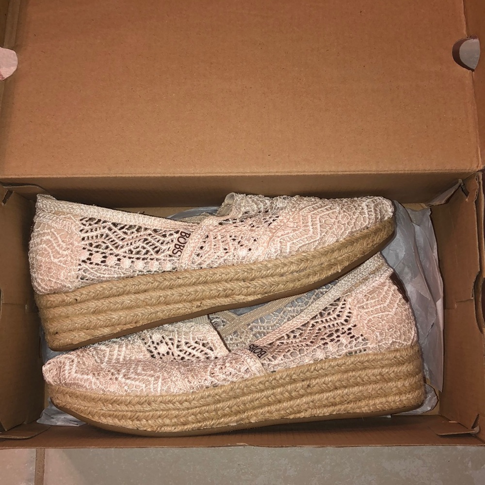 Bobs laced slip on
